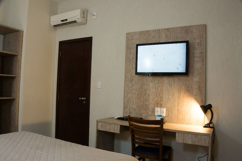 Deluxe Studio Suite, 1 Queen Bed photo 2