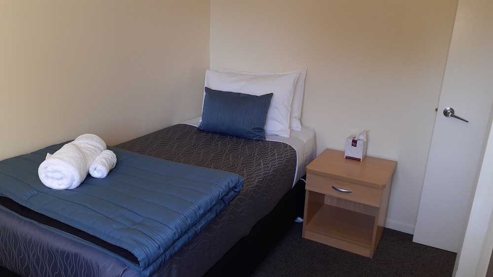2 Bedroom Apartment - Upper Level photo 2