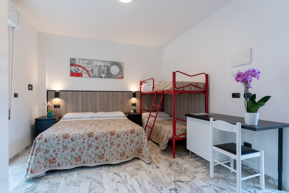 Standard Quadruple Room photo 1