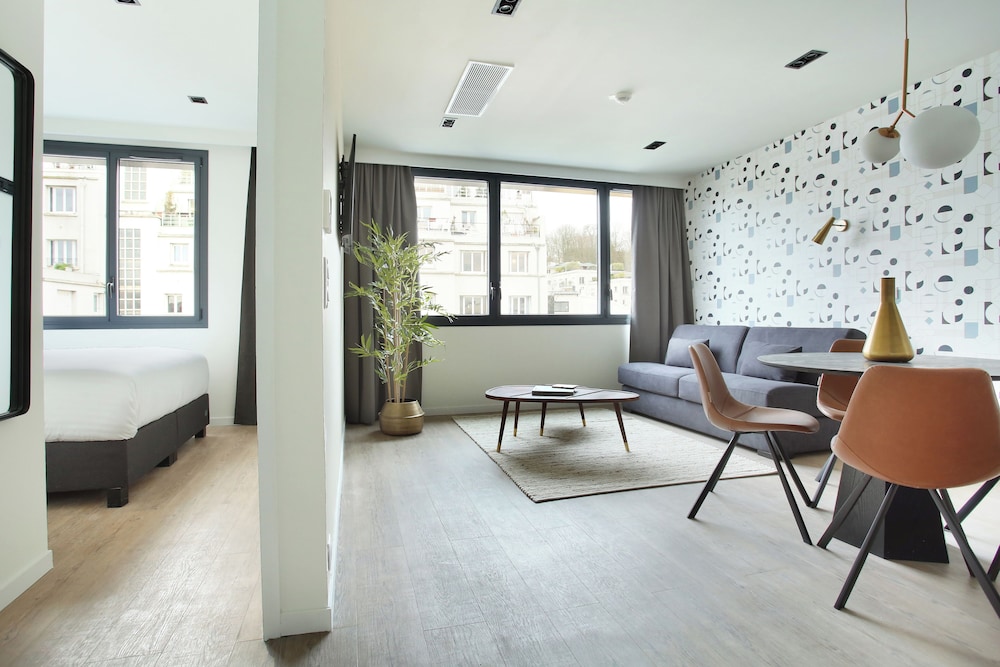 1 Bedroom Apartment with Sofa Bed - Photo 1