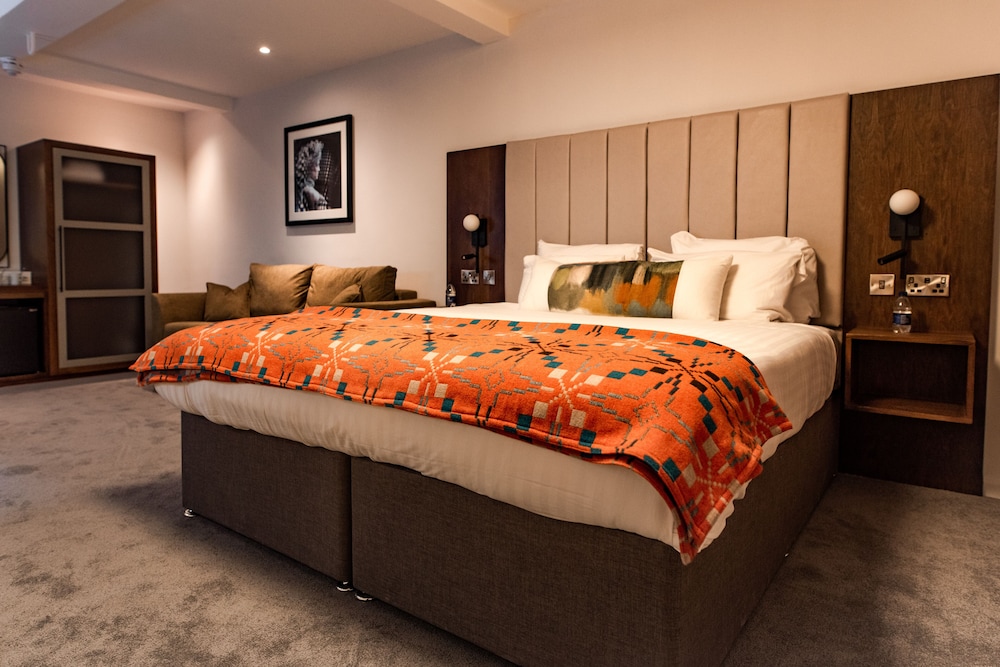 Luxury Triple Room, 1 Bedroom, Ground Floor - Photo 1