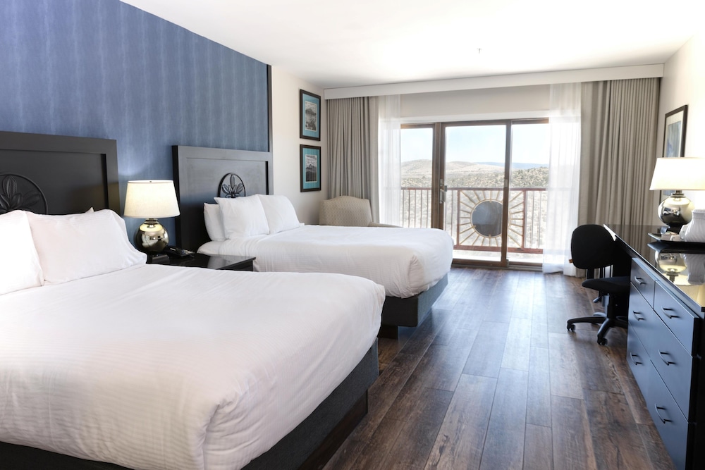 Premium Suite, Multiple Beds photo 1