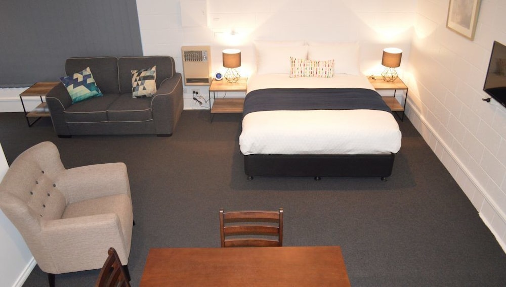 1 Bedroom Apartment photo 1