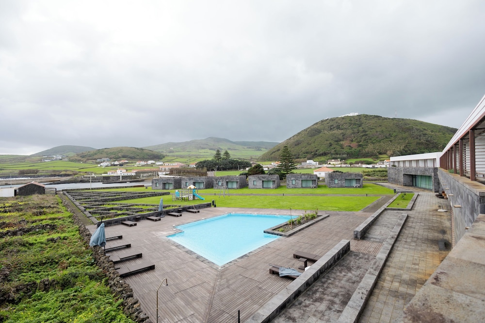 Superior Double or Twin Room, Sea View - Photo 3