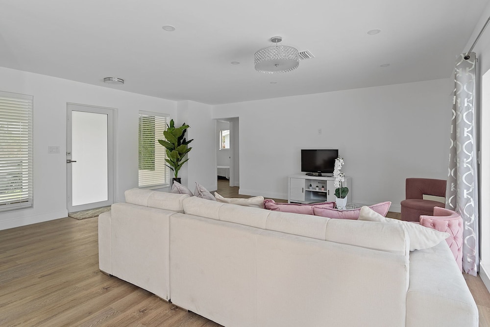 House photo 2