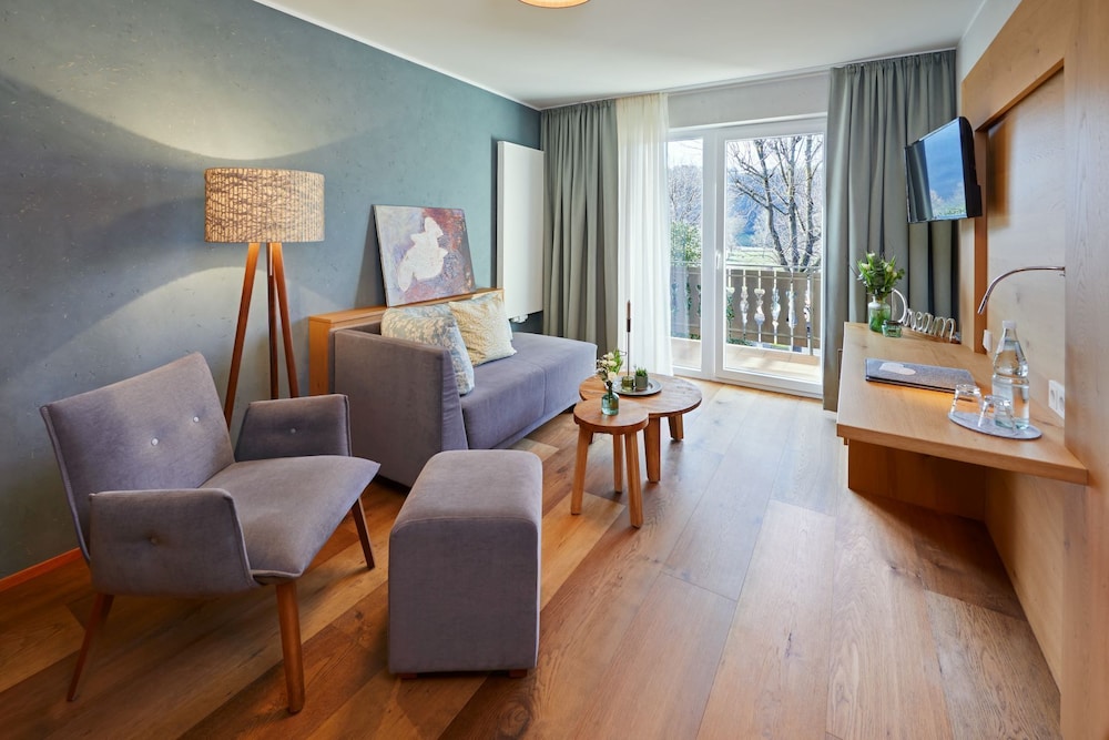 Luxury Suite