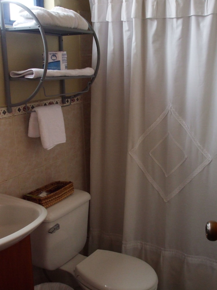 Comfort Single Room, 1 Bedroom, Ensuite, Courtyard Area