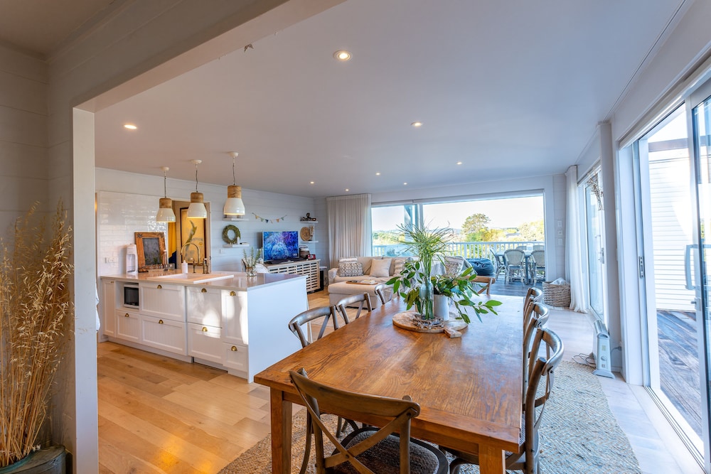 Luxury Villa photo 2