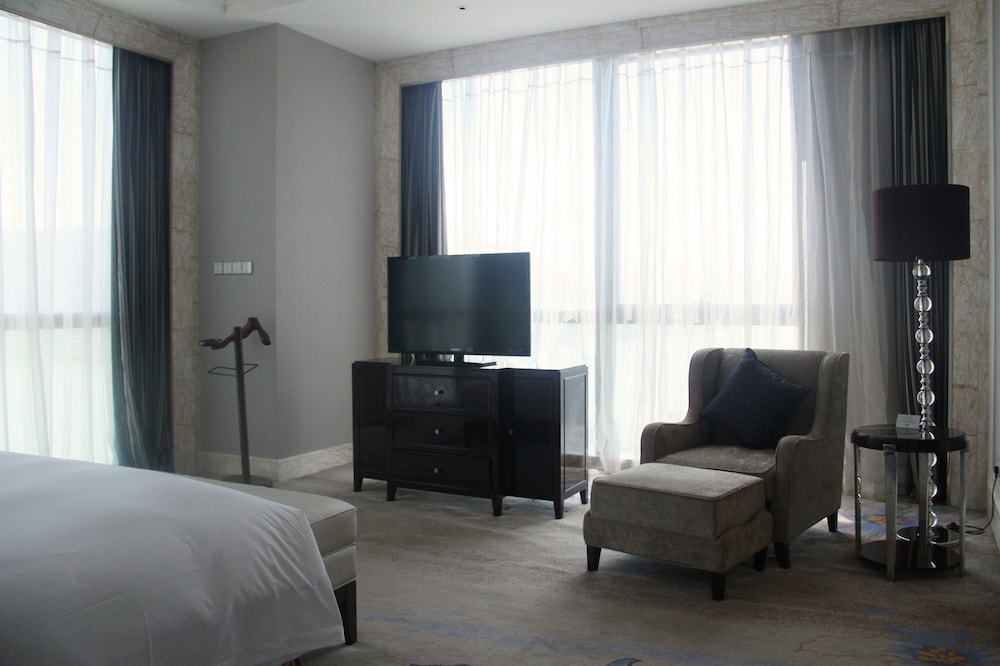 Deluxe Suite photo 3