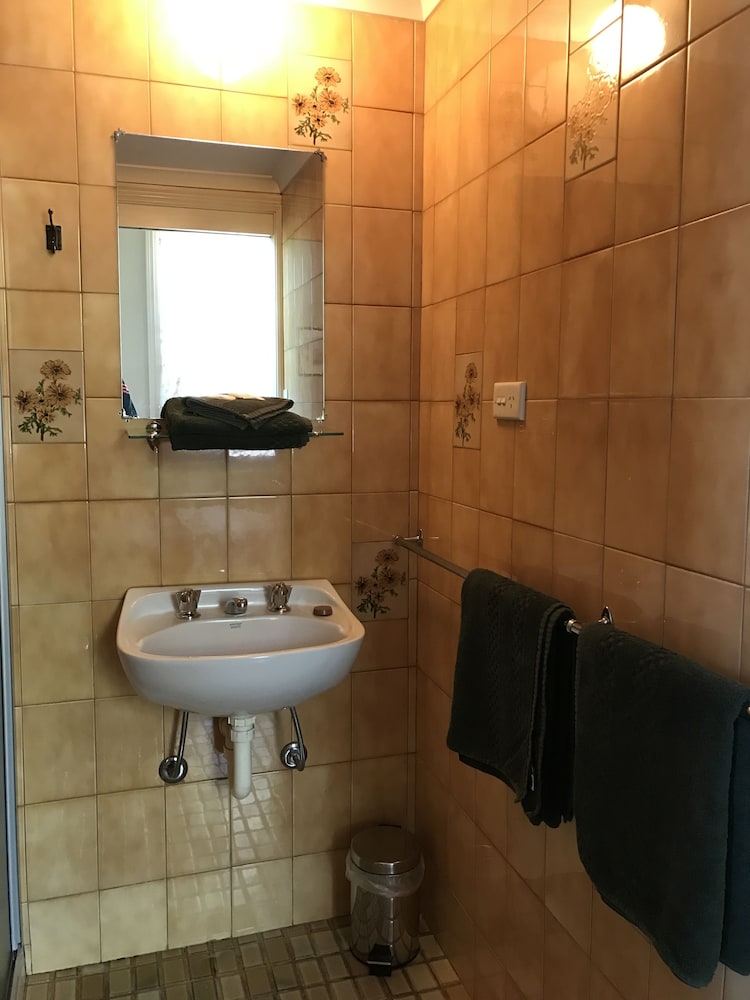 Queen Twin Suite photo 2