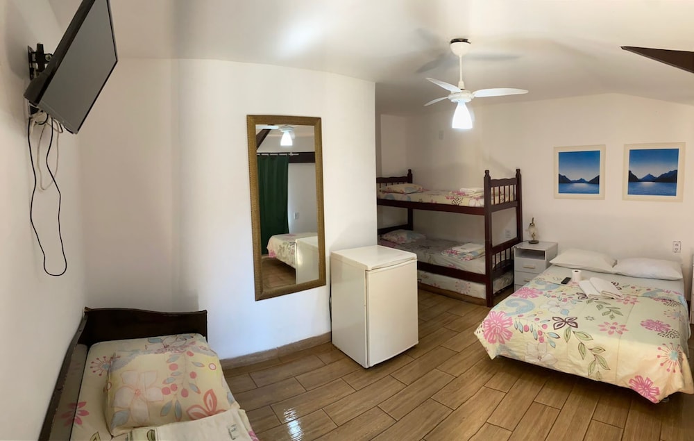 Deluxe Studio Suite, Multiple Beds