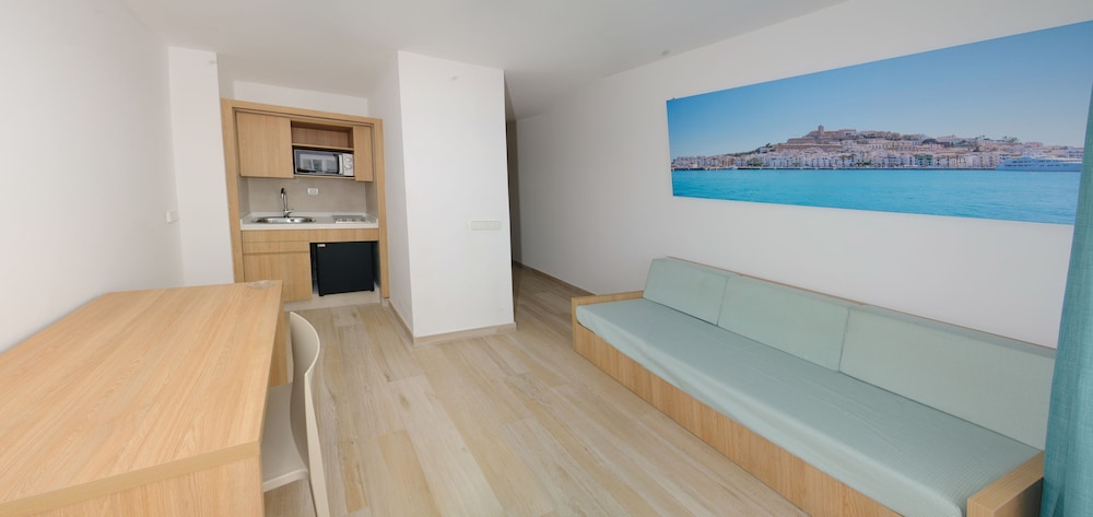 Studio, 2 Twin Beds - Photo 6