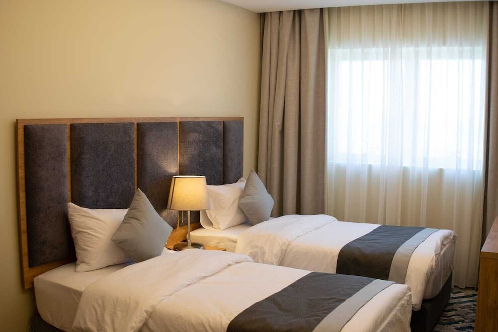 Deluxe Apartment, City View