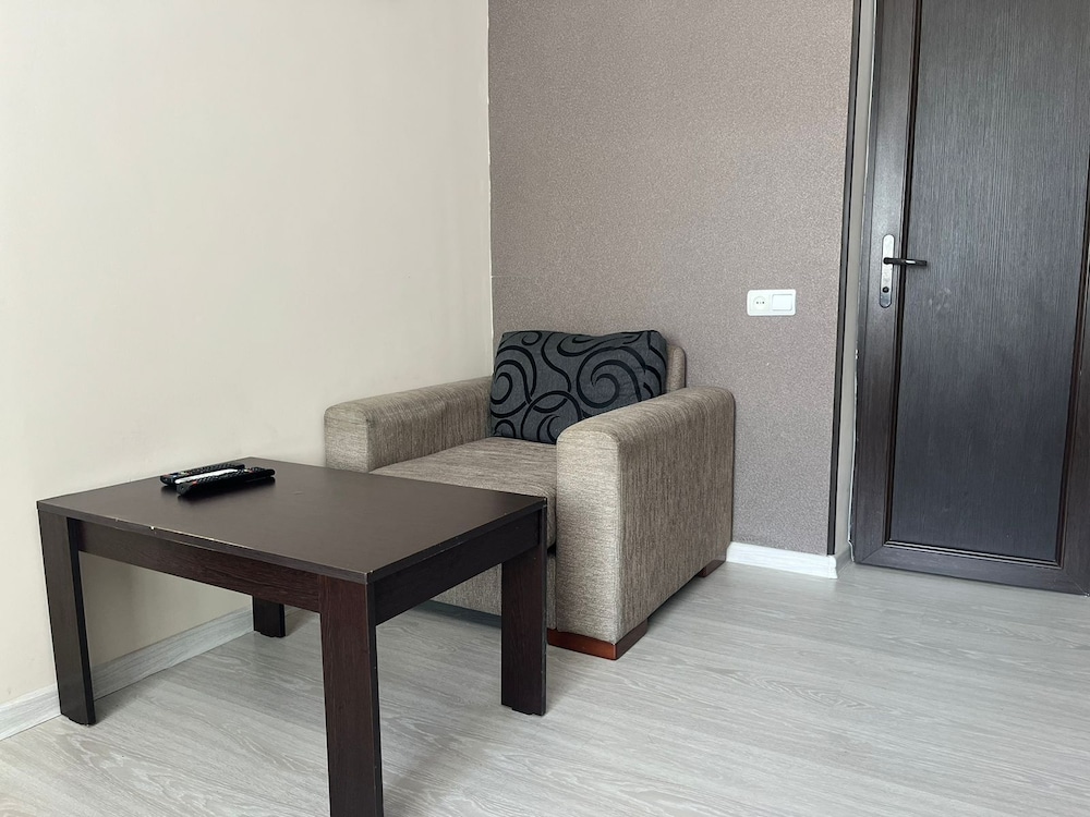 Deluxe Triple Room photo 2