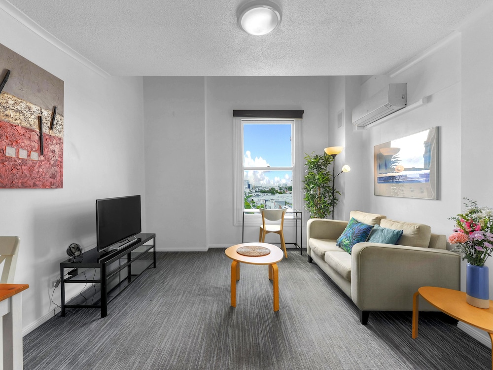 One Bedroom Apartment - Photo 21