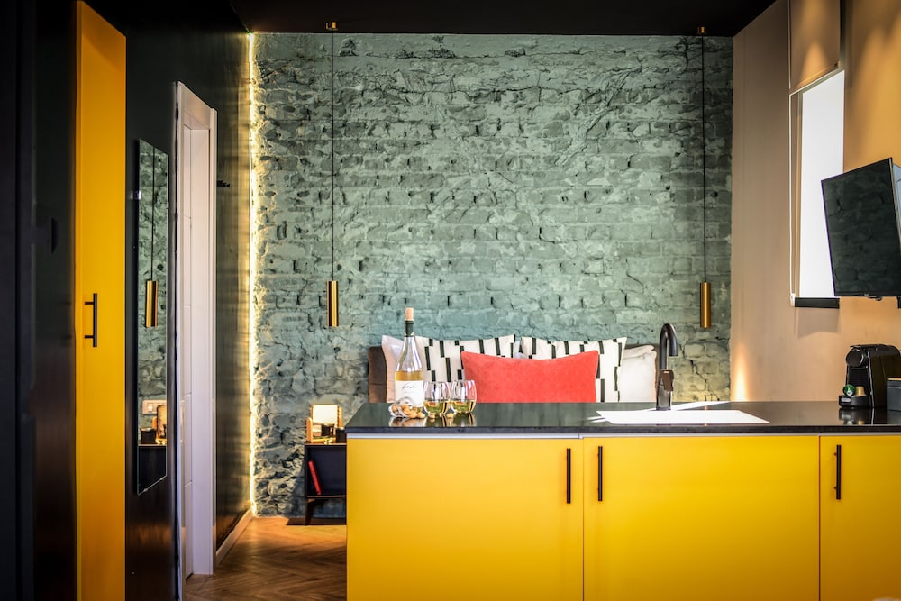 Suite with Terrace - Photo 7