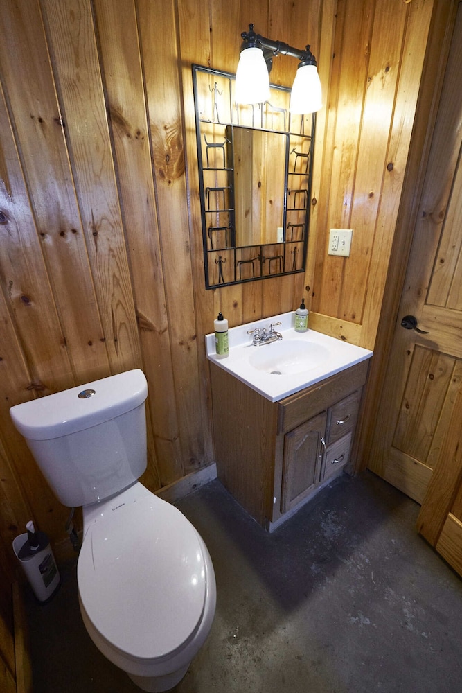 Room - Photo 5