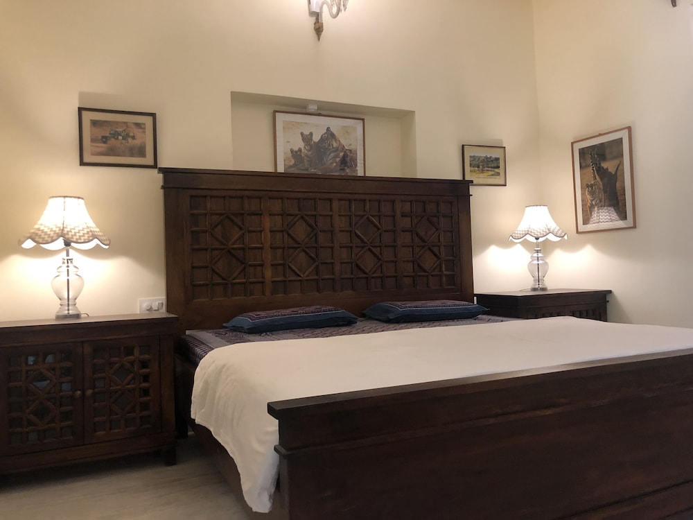 Deluxe Double Room, Multiple Beds, Hill View photo 2