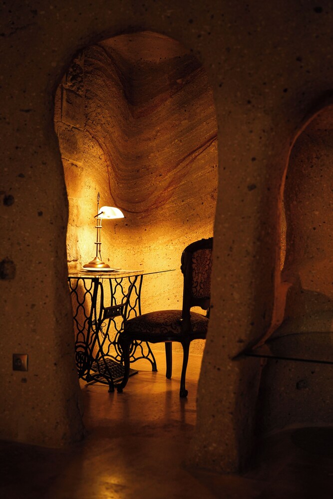 Muhteshem Imperial Pool Suite - Photo 10