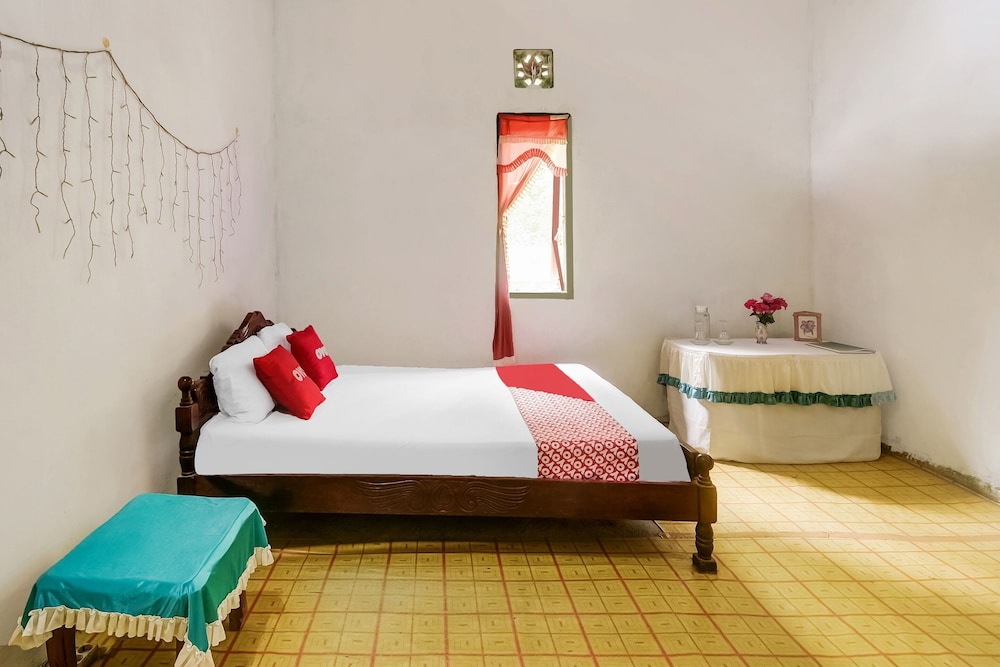 Double Room - Photo 5
