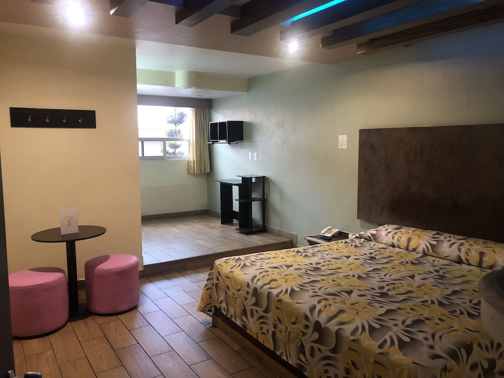 Deluxe Room, 1 King Bed