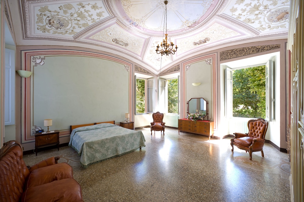 Suite (Napoleone) photo 1