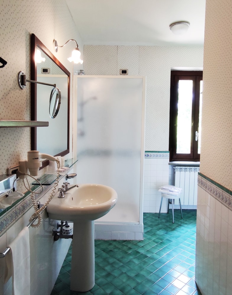 Classic Double Room, Balcony - Photo 5