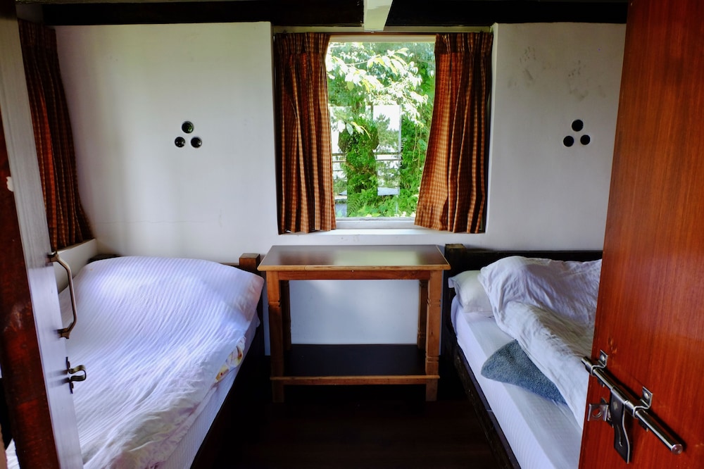 Suite, Balcony, Mountain View photo 3