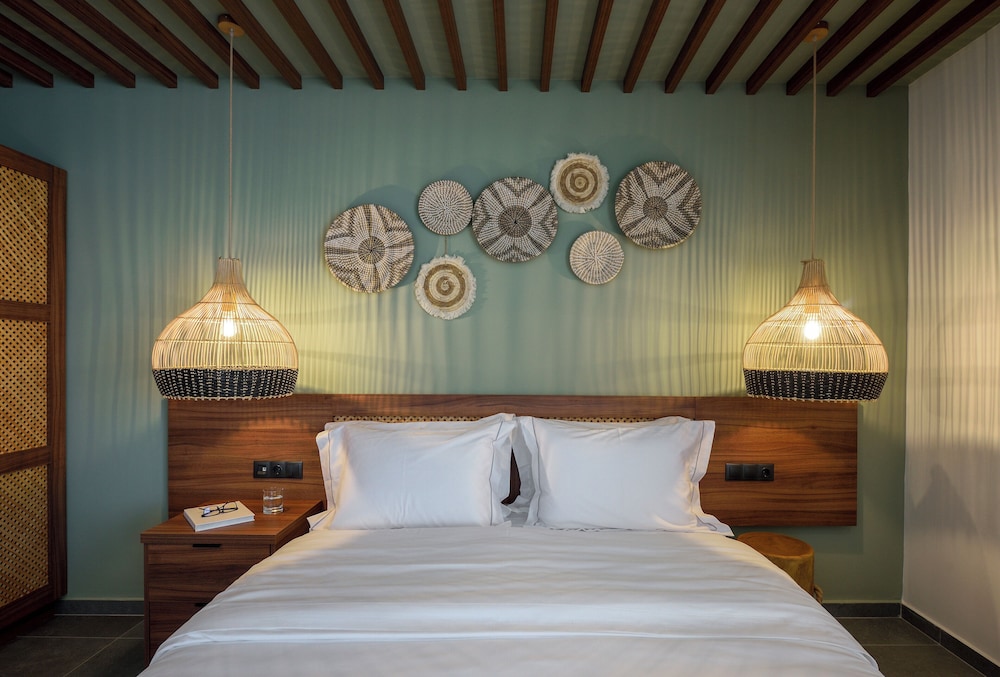 Amyntas Suite with Sea View photo 3