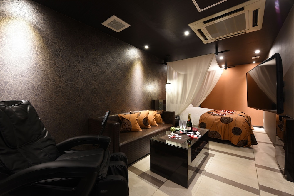 Basic Double Room photo 2