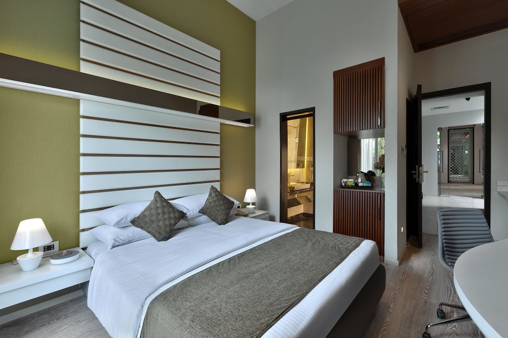 Deluxe Double Room photo 2