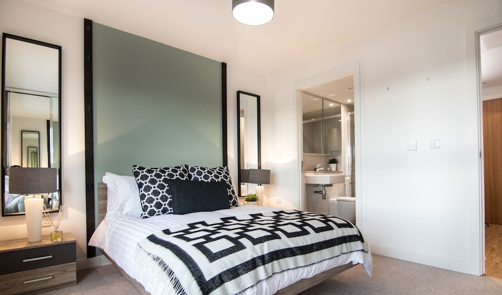 Luxury Penthouse, 2 Bedrooms, Terrace, City View photo 2