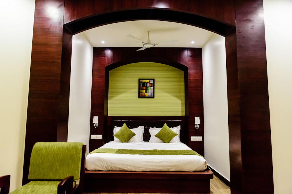 Superior Double or Twin Room, Multiple Beds, Accessible photo 2