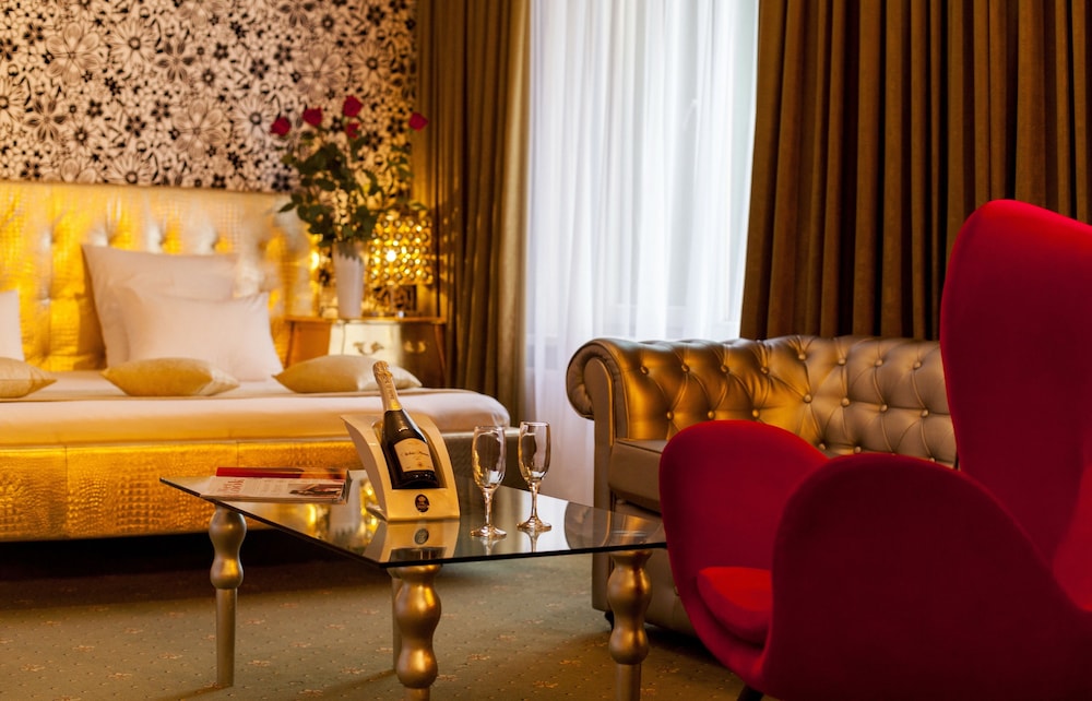 Junior Suite, 1 King Bed