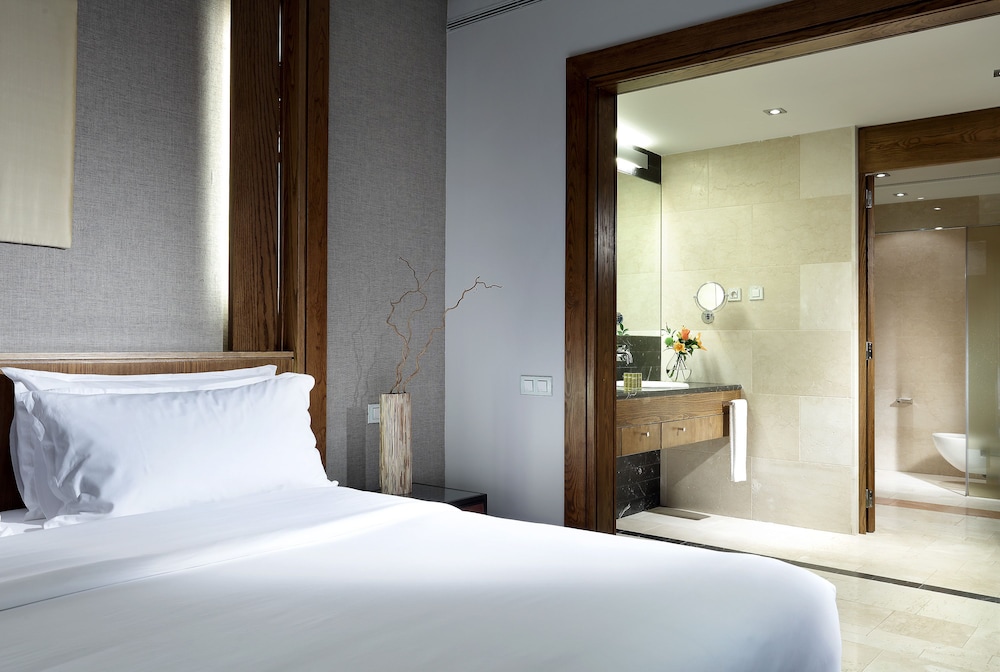 Quadruple Room - Photo 2