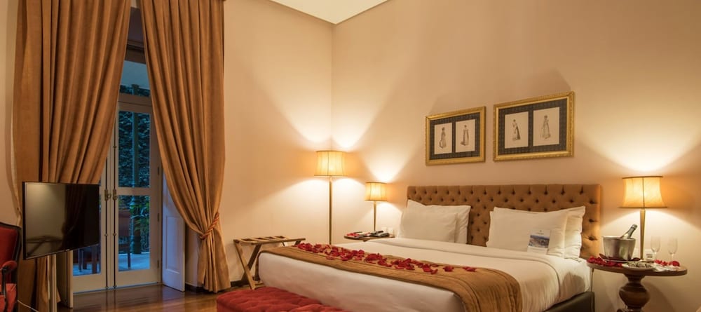 Available room thumbnail 5