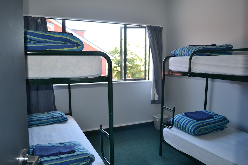 Bed in 4 Bed Mix Dormitory Room photo 2