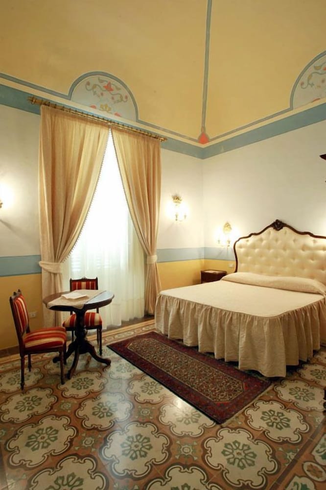 Comfort Room photo 1