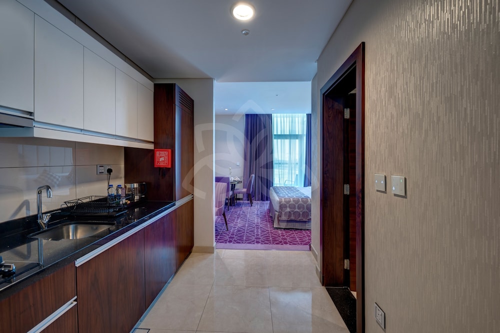 Studio Apartment City View