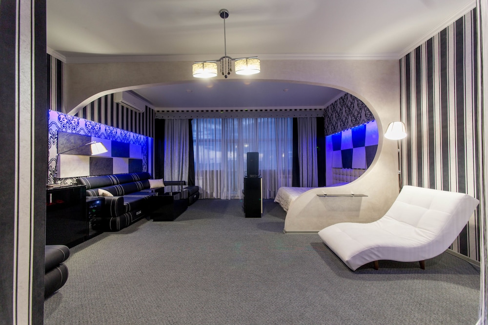 Luxury Suite, Balcony photo 1