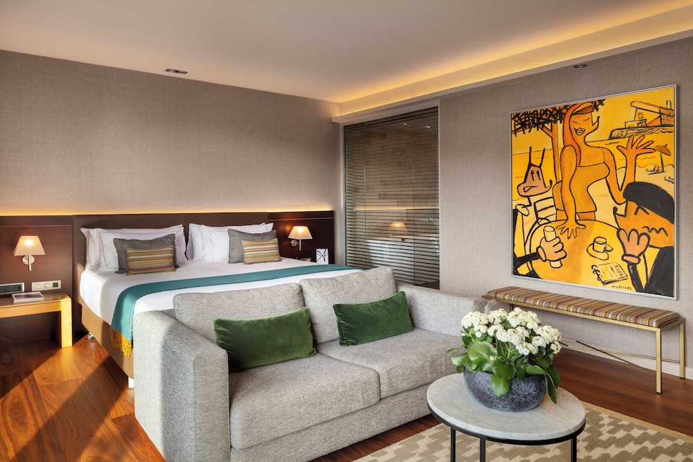 Studio Suite with Terrace - Photo 2