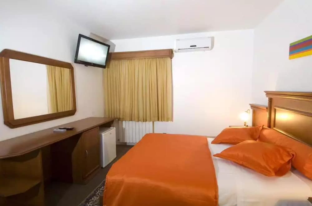 Standard Room photo 2