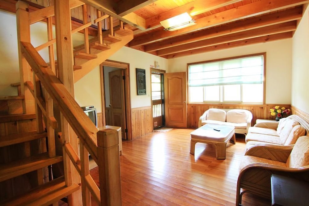 Superior Cabin, 2 Twin Beds photo 1