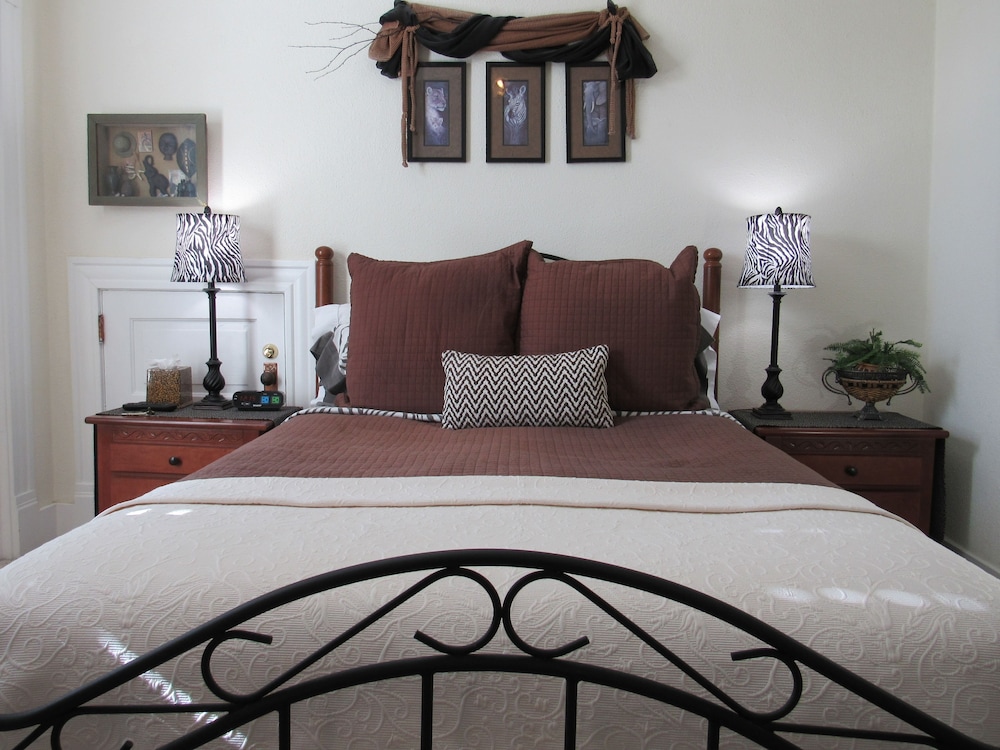 Design Suite, Ensuite, Mountain View (Sycamore- 4) photo 3