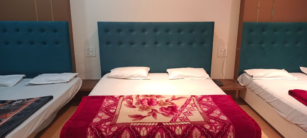 Deluxe Room - Photo 2