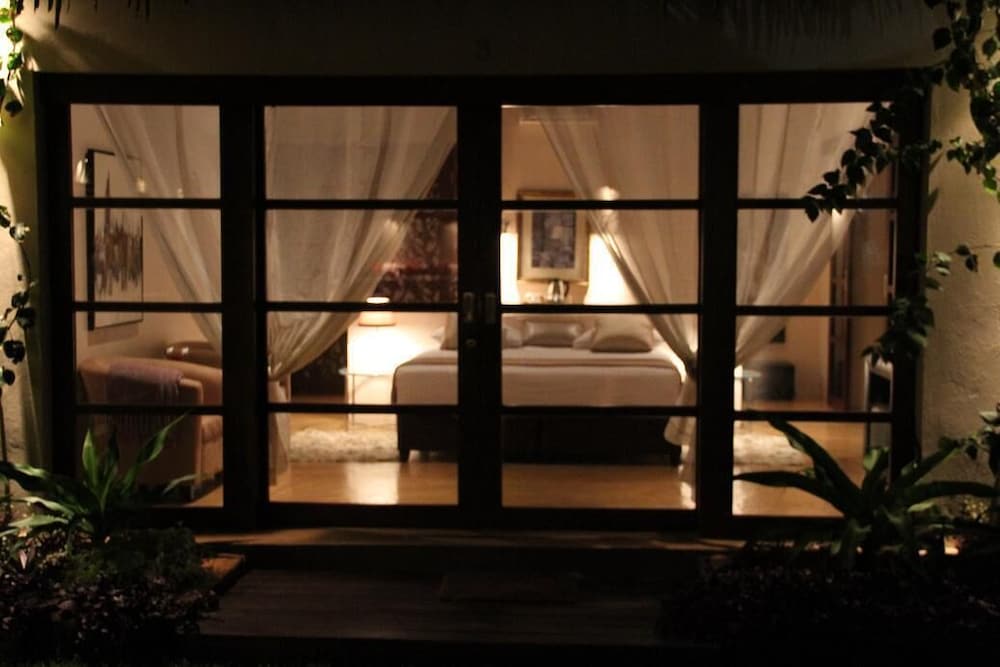 Double Room, 1 King Bed, Non Smoking photo 2