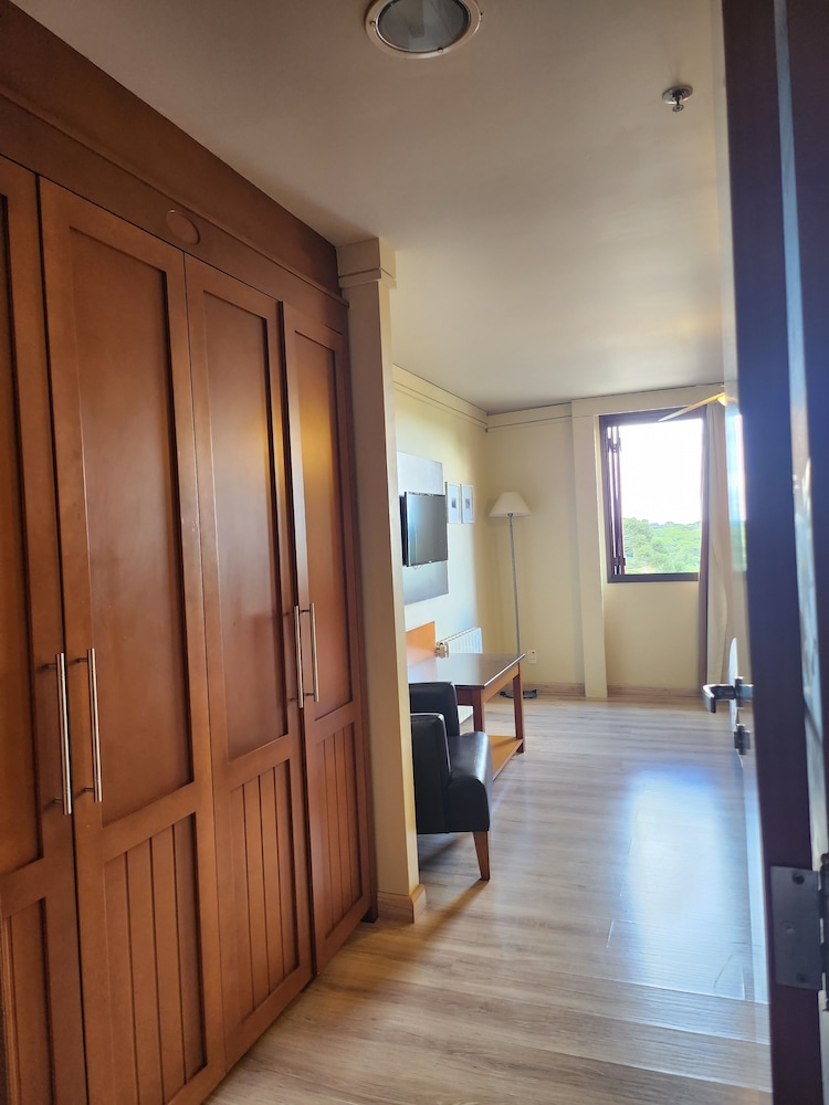 Family Quadruple Room, 1 Queen Bed, Mountain View photo 1