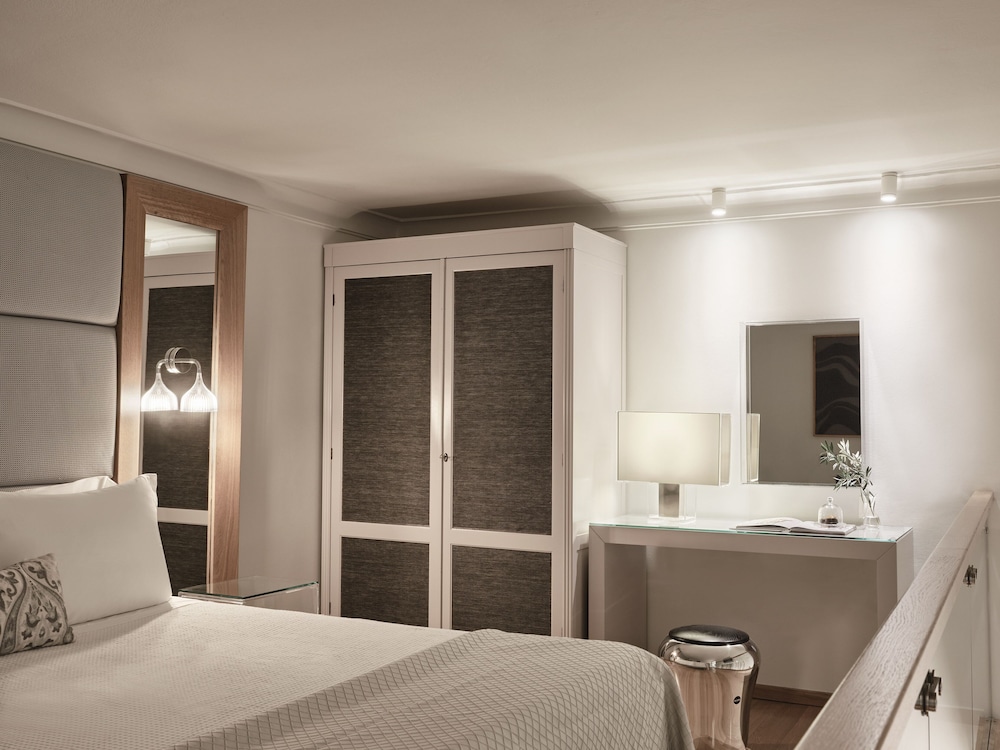 Junior Suite - Photo 1