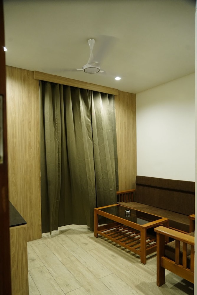Family Suite, City View