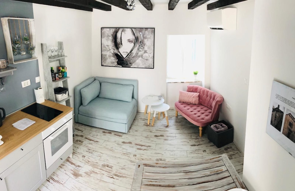 Superior Studio